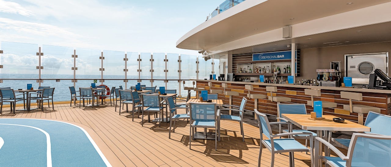 "Wellnessbaren" (Überschau Bar) er det perfekte sted at mødes i pauserne mellem sportsaktiviteterne.