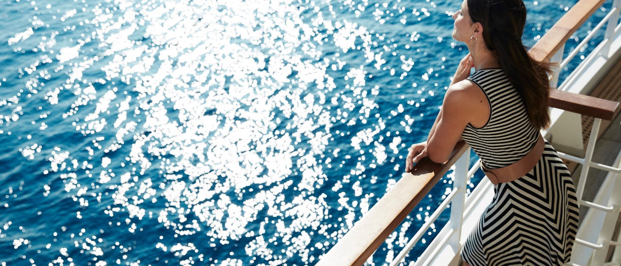 Blide vinde på pooldækket