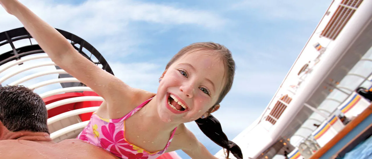 Sjov ved poolen hele dagen