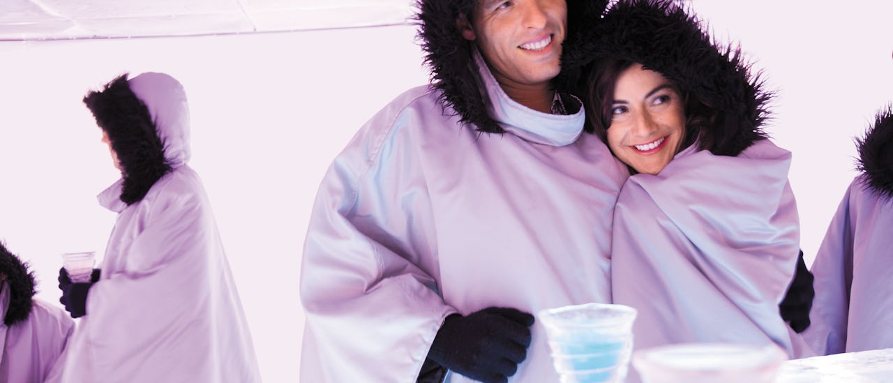 Norwegian Epic har en isbar med kølige drinks serveret i isglas