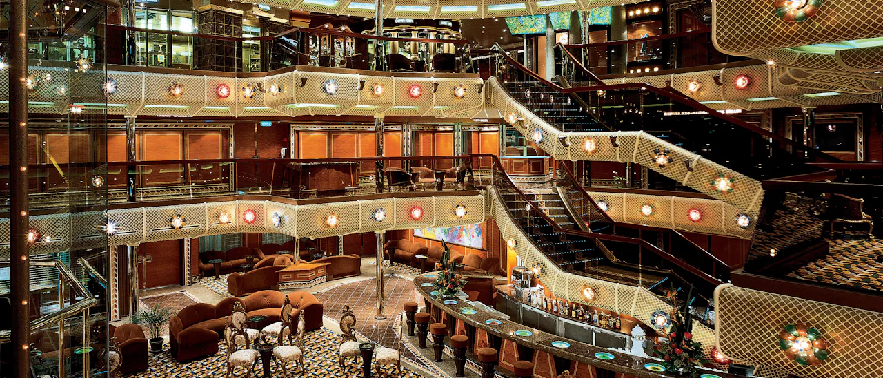 The Atrium – skibets hjerte