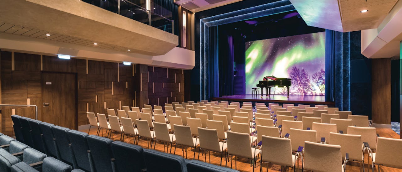 Schaubühne er en moderne teater med avanceret teknologi til magi, drama og livekoncerter