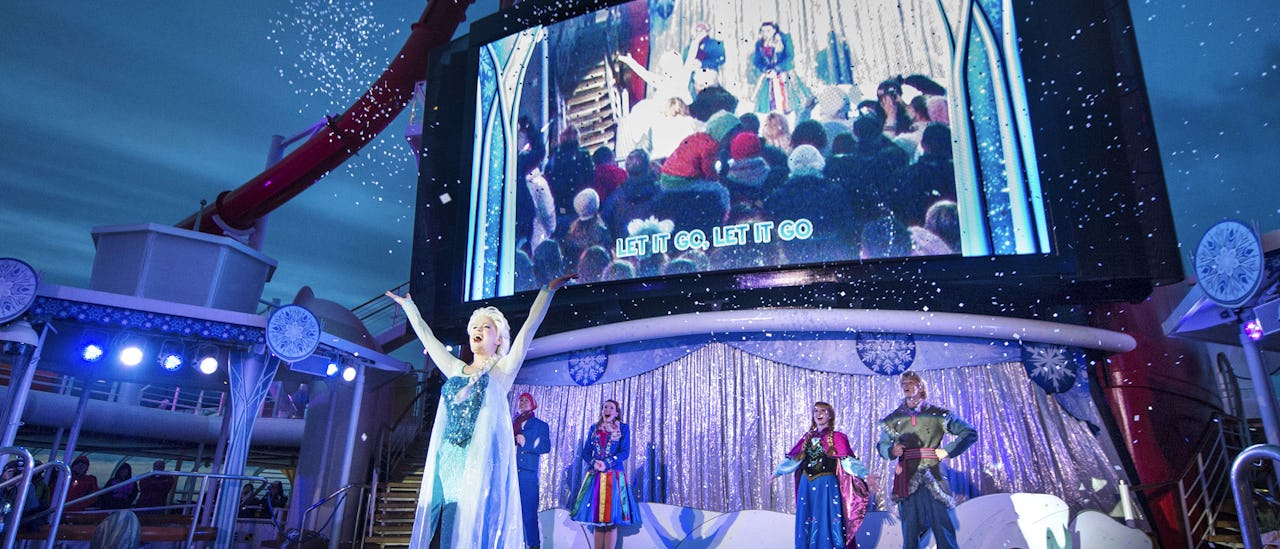 Se Disney-film under stjernehimlen