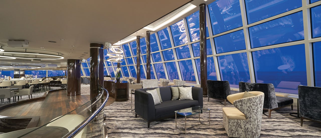 Se efter den næste destination fra observationsloungen