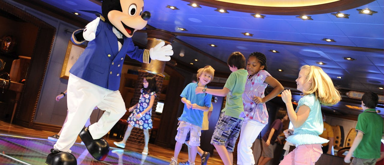 Børne- og ungdomsklubber indgår