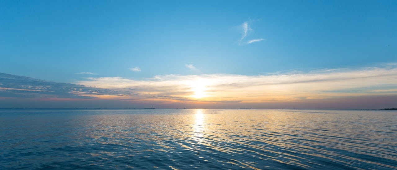 De panoramiske elevatorer tilbyder miles af udsigt over havet og landet