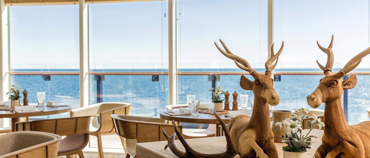 Enjoy Alpine specialties, both traditional and modern, at Restaurant Schmankerl