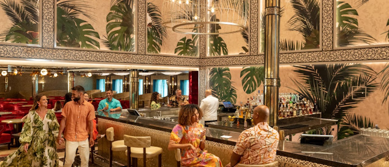 Nyd en herlig cocktail og lyt til swingende jazzmusik i Brass Magnolia