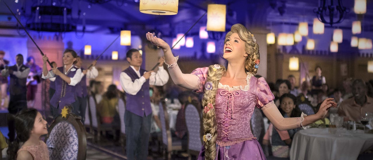 Rapunzel's Royal Table - en restaurant med inspiration fra Disney-filmen To på flugt!
