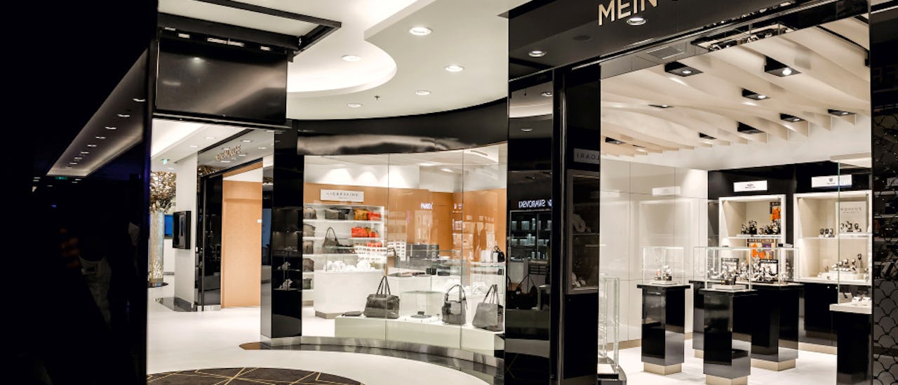 Enjoy fashion, perfume, accessories and more at the onboard shops