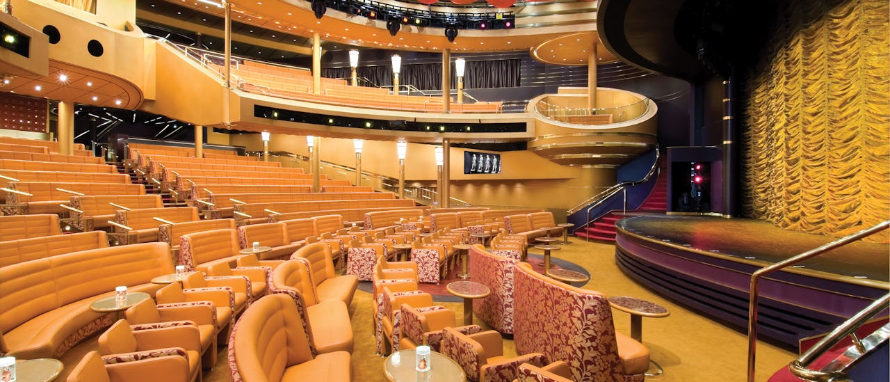 Teatret i forventning om et Las Vegas-inspireret show