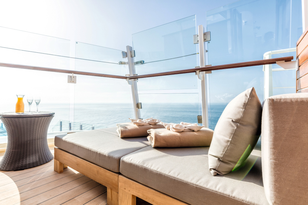 Nyd frisk luft, sol og uendelige udsigter på det store soldæk