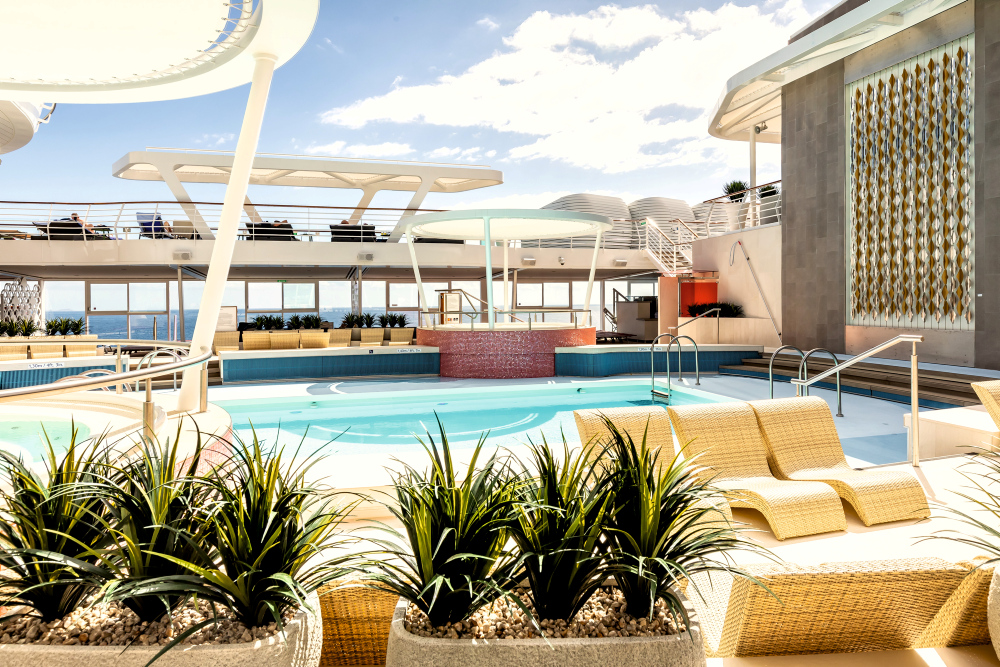 Det udendørsområde, der omgiver lagunen, indbyder til afslapning og ro