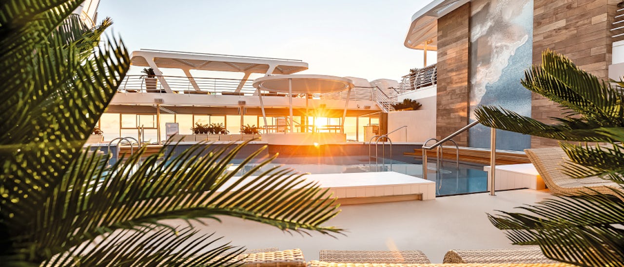 Området omkring lagunen inviterer til ren afslapning