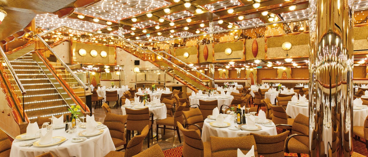 Á la carte-spisestuen er inkluderet sammen med buffetrestauranten