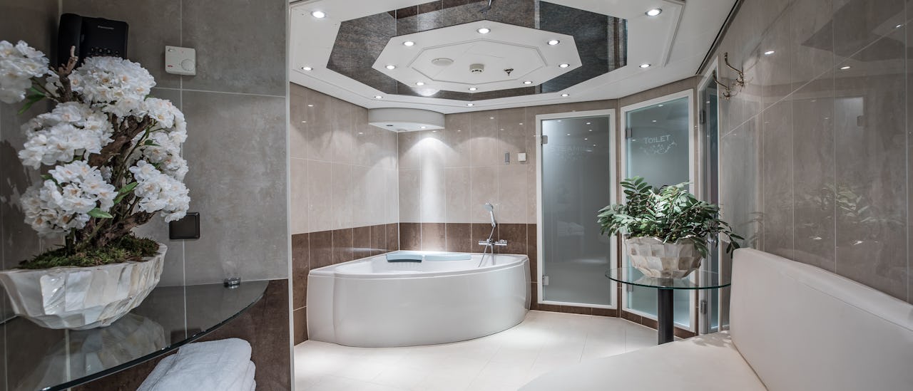 Forkæl dig selv med en massage i spa-afdelingen