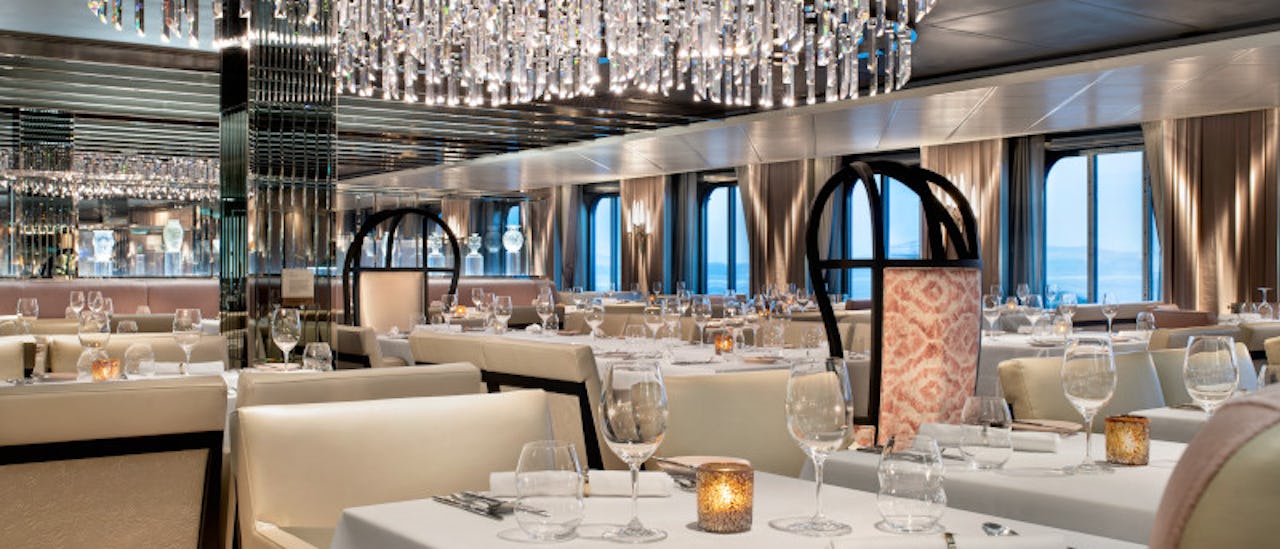 Smukke Normandie er en fransk-inspireret restaurant, hvor du kan nyde middag om aftenen