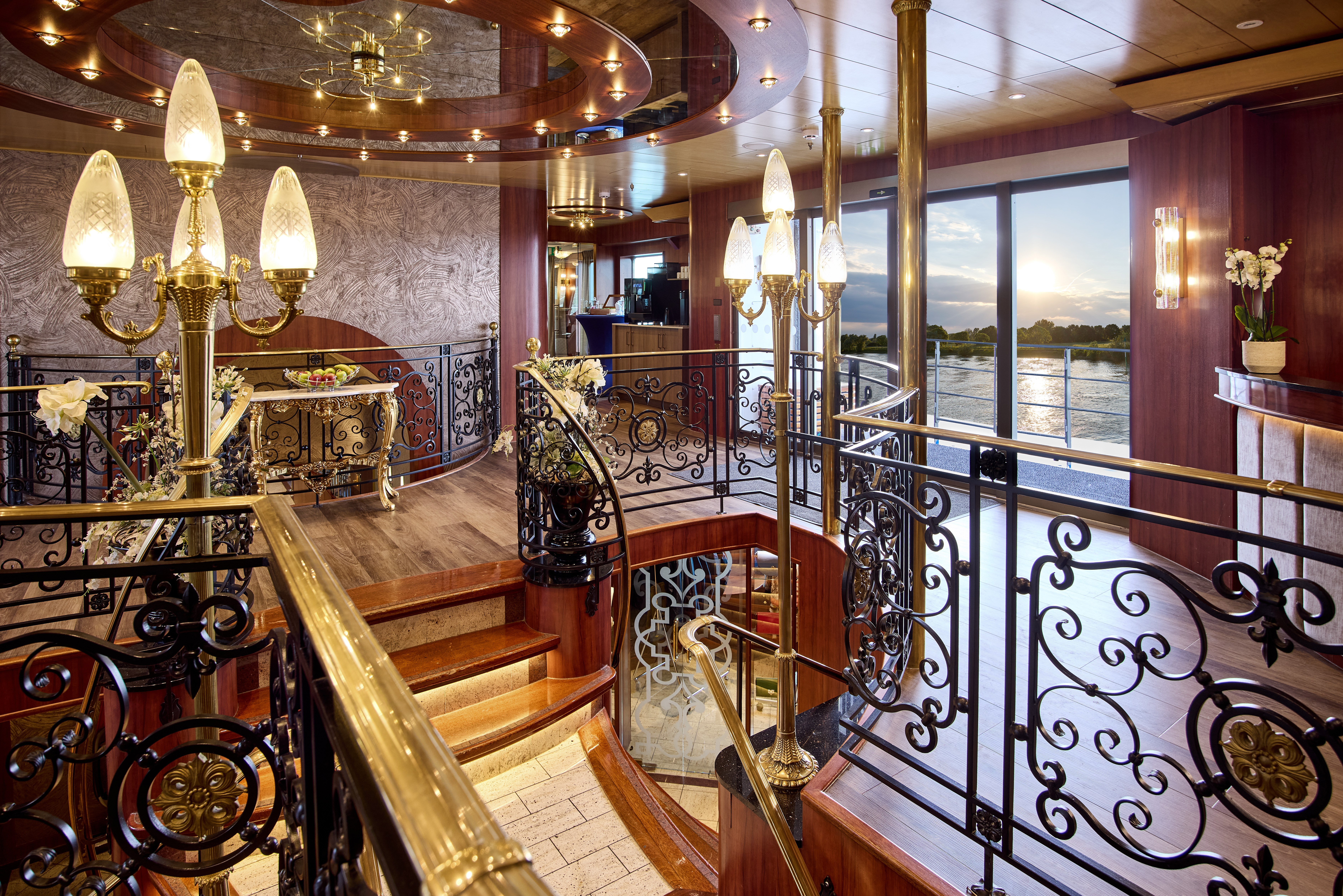 Du bliver budt velkommen gennem en imødekommende lobby