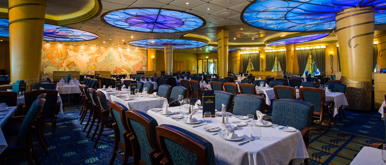 Tritons er en eksklusiv restaurant opkaldt efter den lille havfrues far