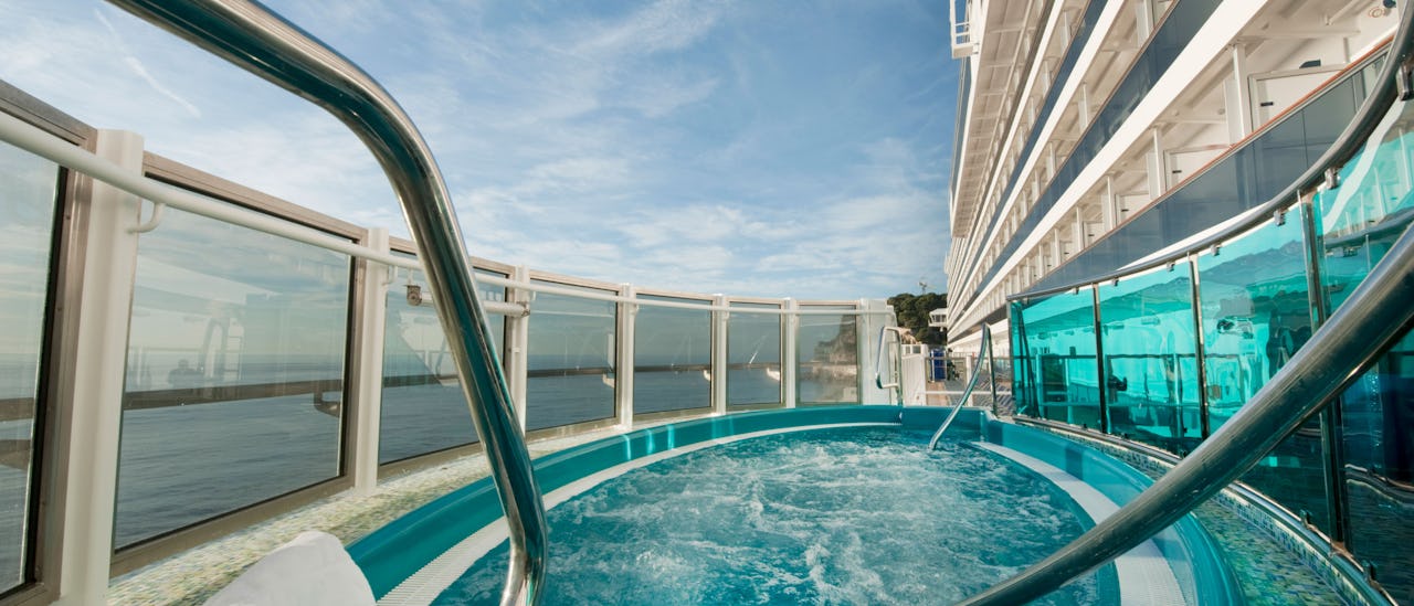 Velkommen i jacuzzien