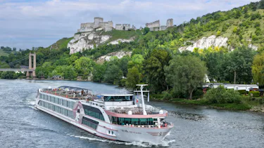 MS VIVA BEYOND, Seinen