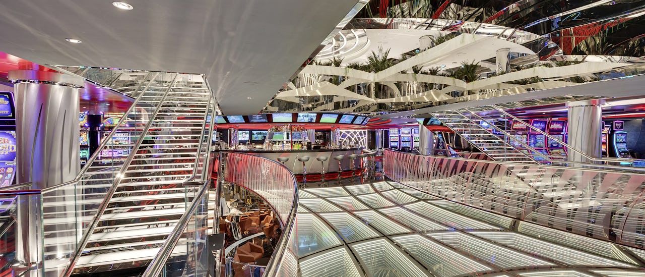 The atrium – skibets hjerte