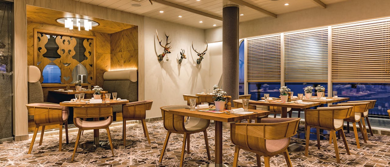 Nyd alpespecialiteter, både traditionelle og moderne, på Restaurant Schmankerl