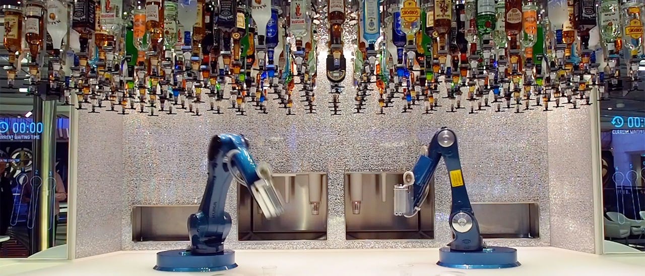 Dine drinks blandes af en robot i Bionic Bar