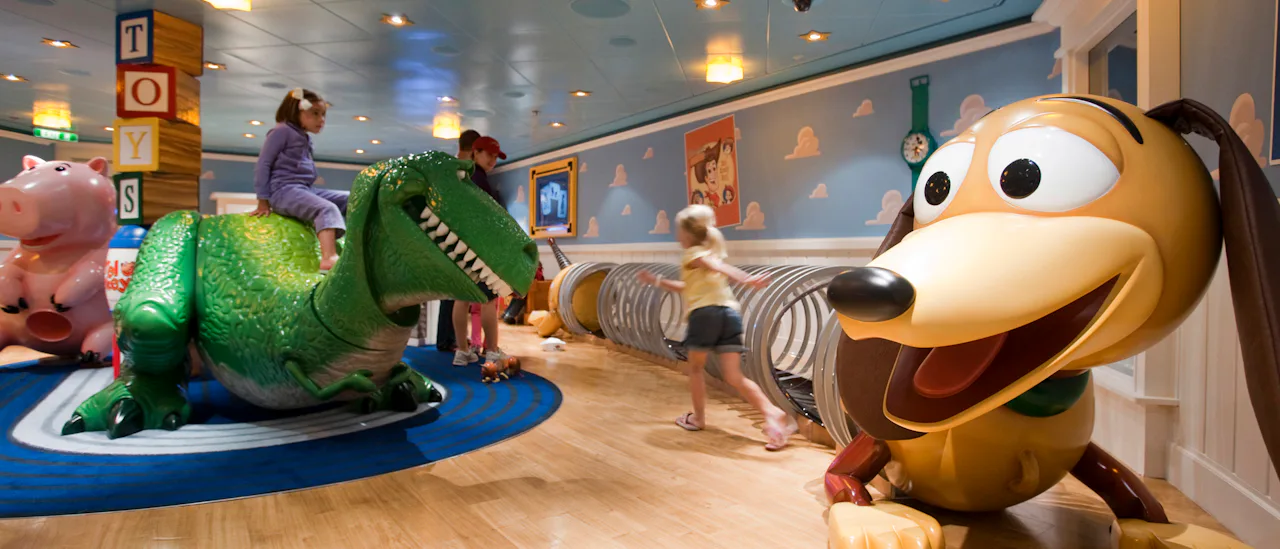 Børneklubber med Disney-tema indgår