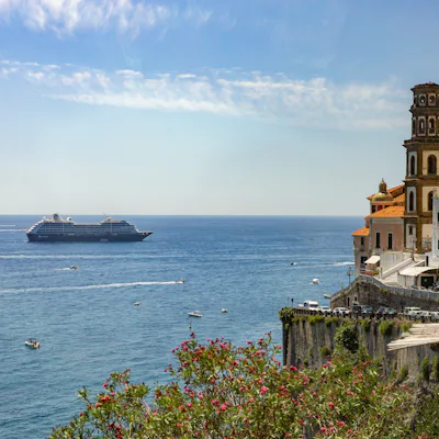 Azamara