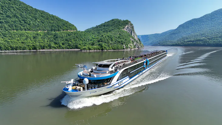 VIVA Cruises