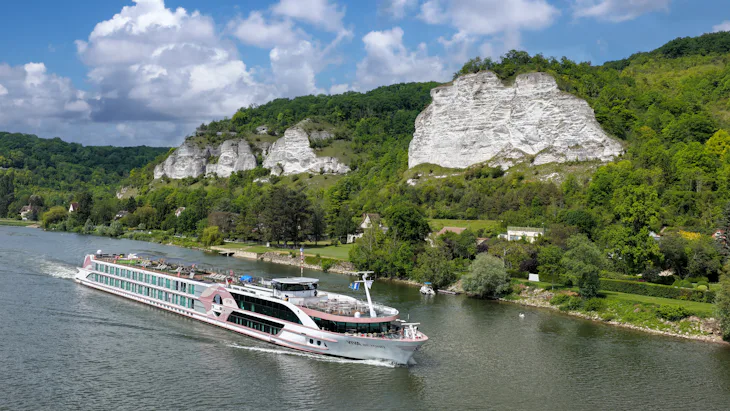 VIVA Cruises