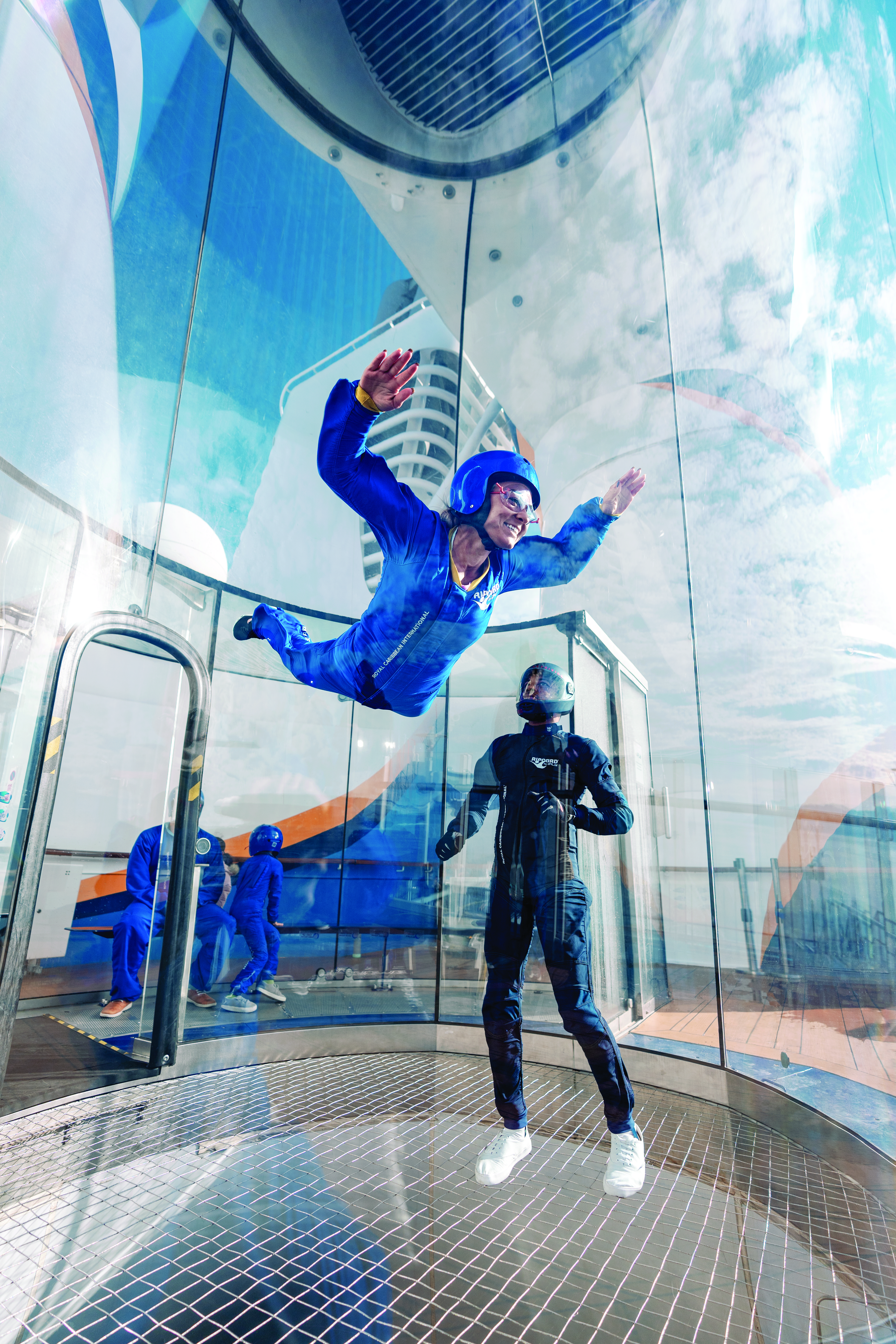 Skydive simulator