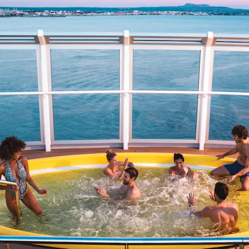 Pools og jacuzzier
